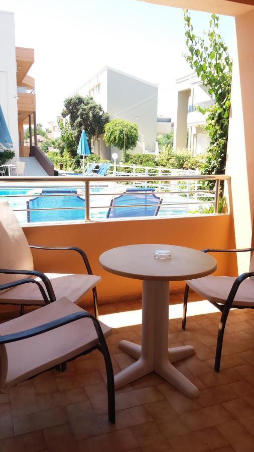Hotel Mary Платаньяс Экстерьер фото